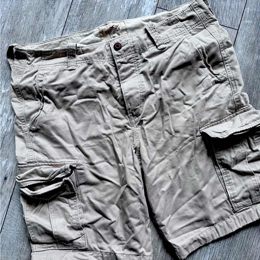 Hollister cargo shorts - barely worn (were in storage for years)